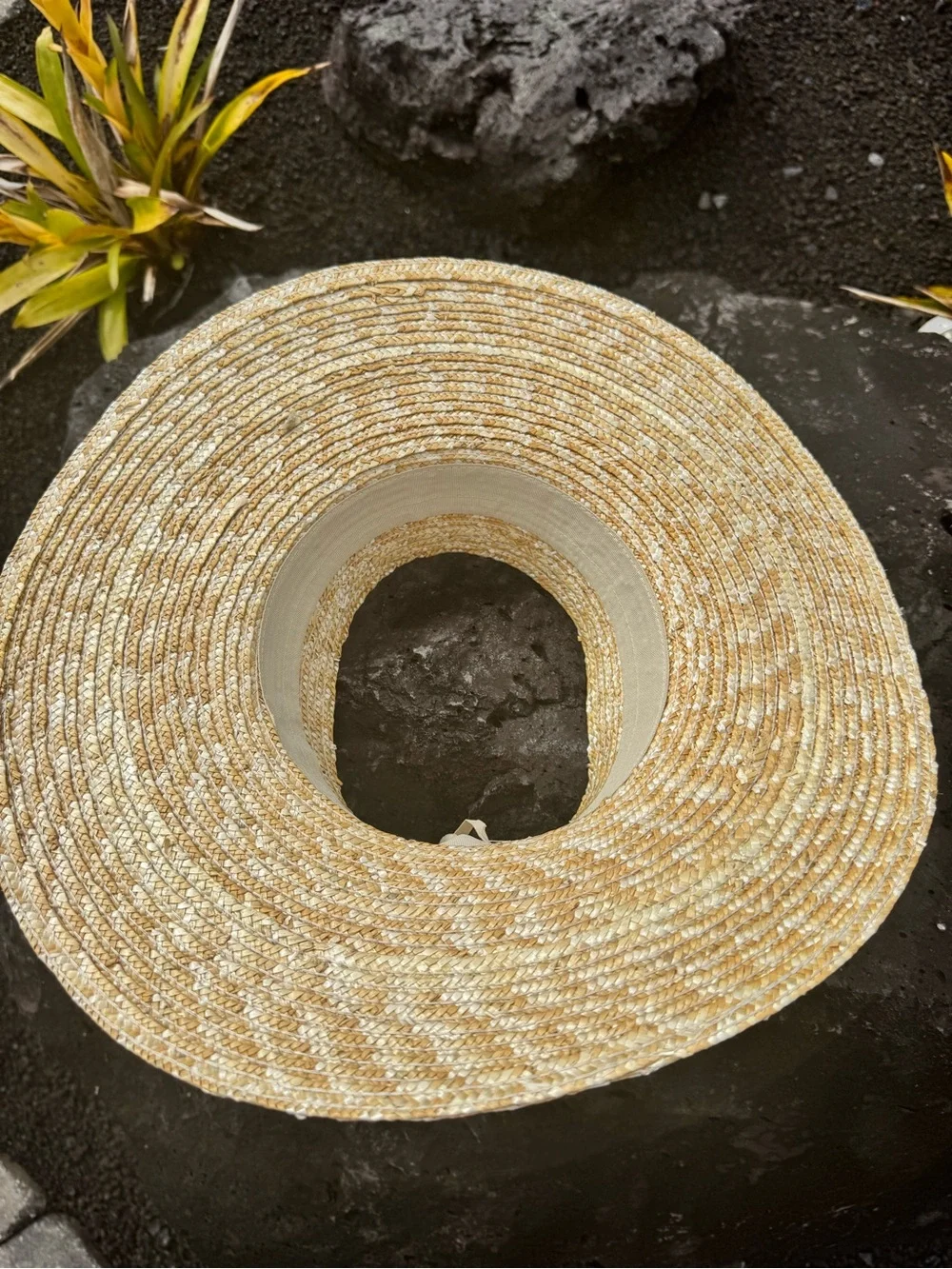 Pāpale Lā Hawaiian Woven Straw Sun Hat Wide Brim Beach Resort One Size NWOT